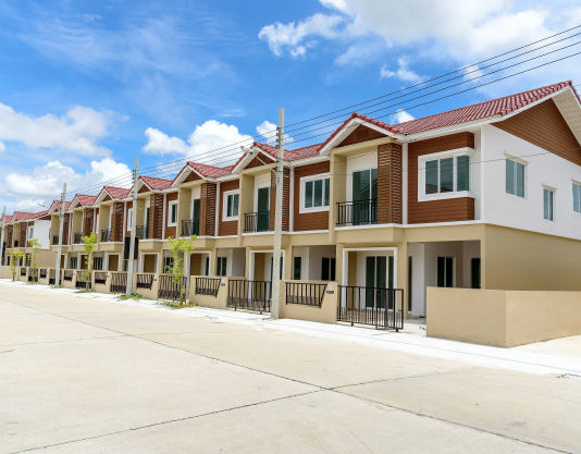 The Difference Between Semi-Detached Homes and Townhomes